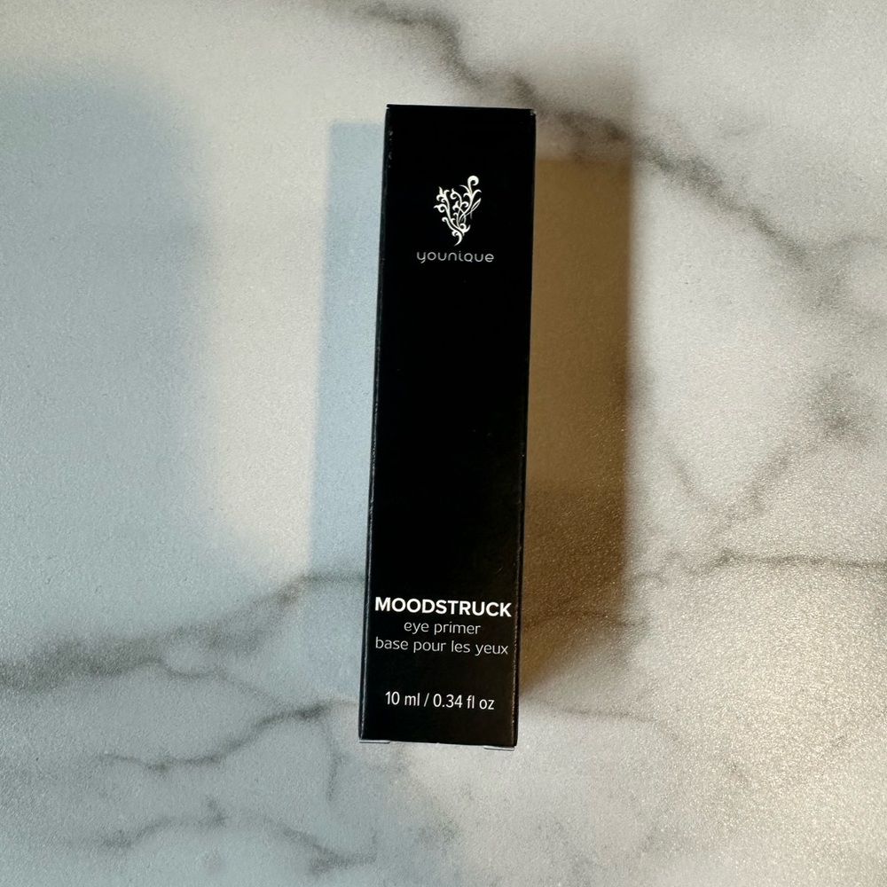 Younique Moodstruck eye primer